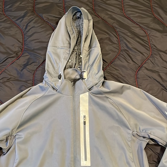Nike Element Winter Running Jacket - Picture 2 of 15